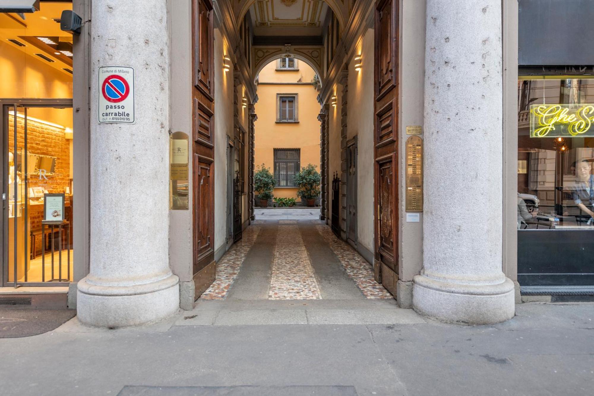 Bright Mini Studio In The Heart Of Milano Eksteriør billede